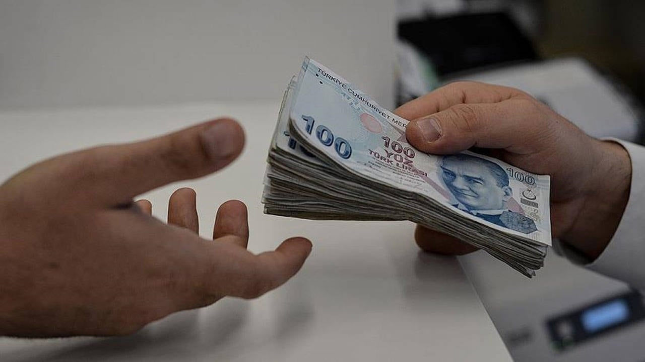 Asgari ücret ve emekli aylıkları nasıl eridi, 2026'da ne olacak?