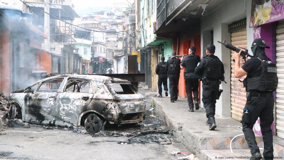 Rio de Janeiro'daki polis operasyonunda 60'tan fazla kişi öldü