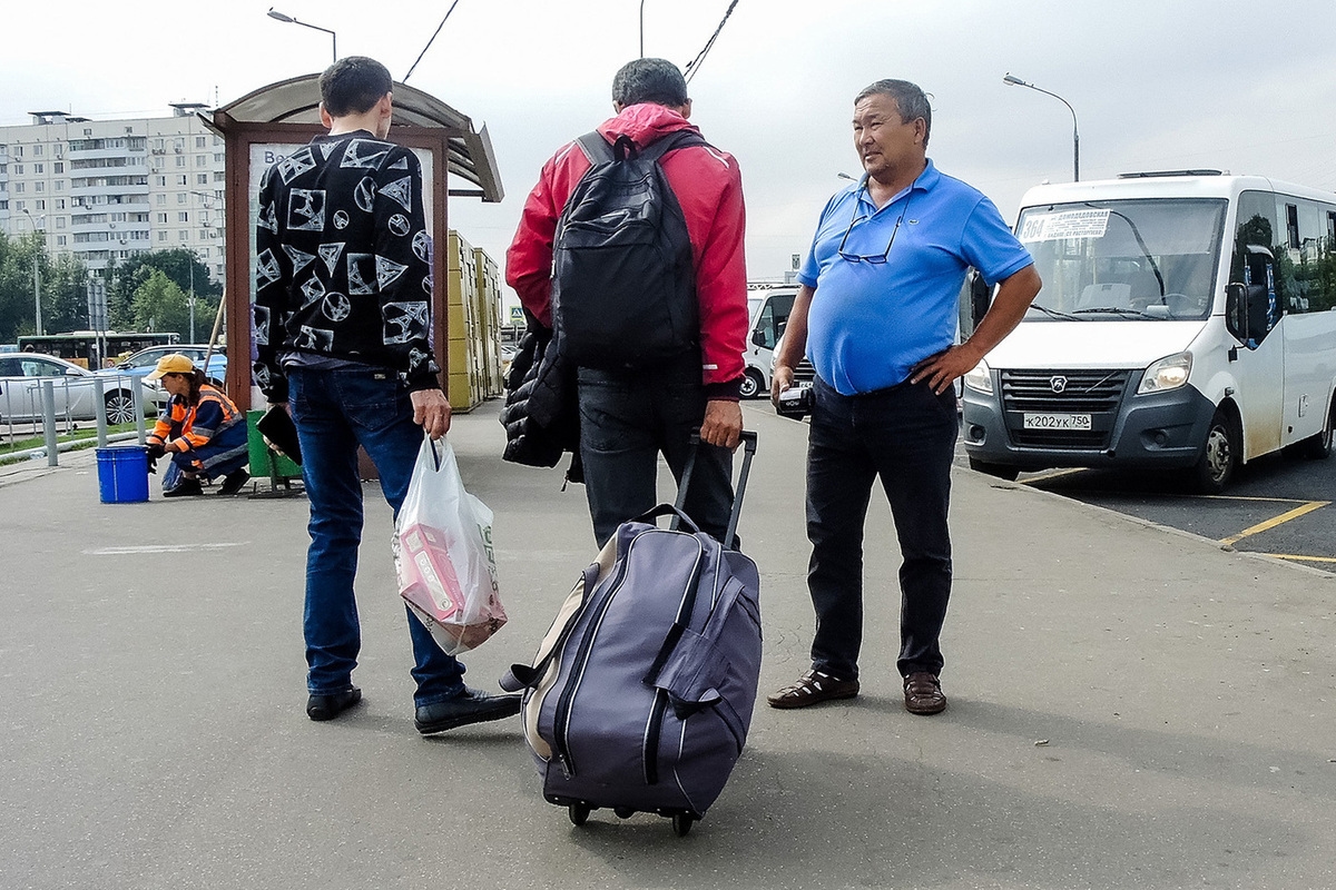 Çalışma Bakanlığı'nın göçmen işçilere yönelik kota oluşturma girişimi değerlendirildi.