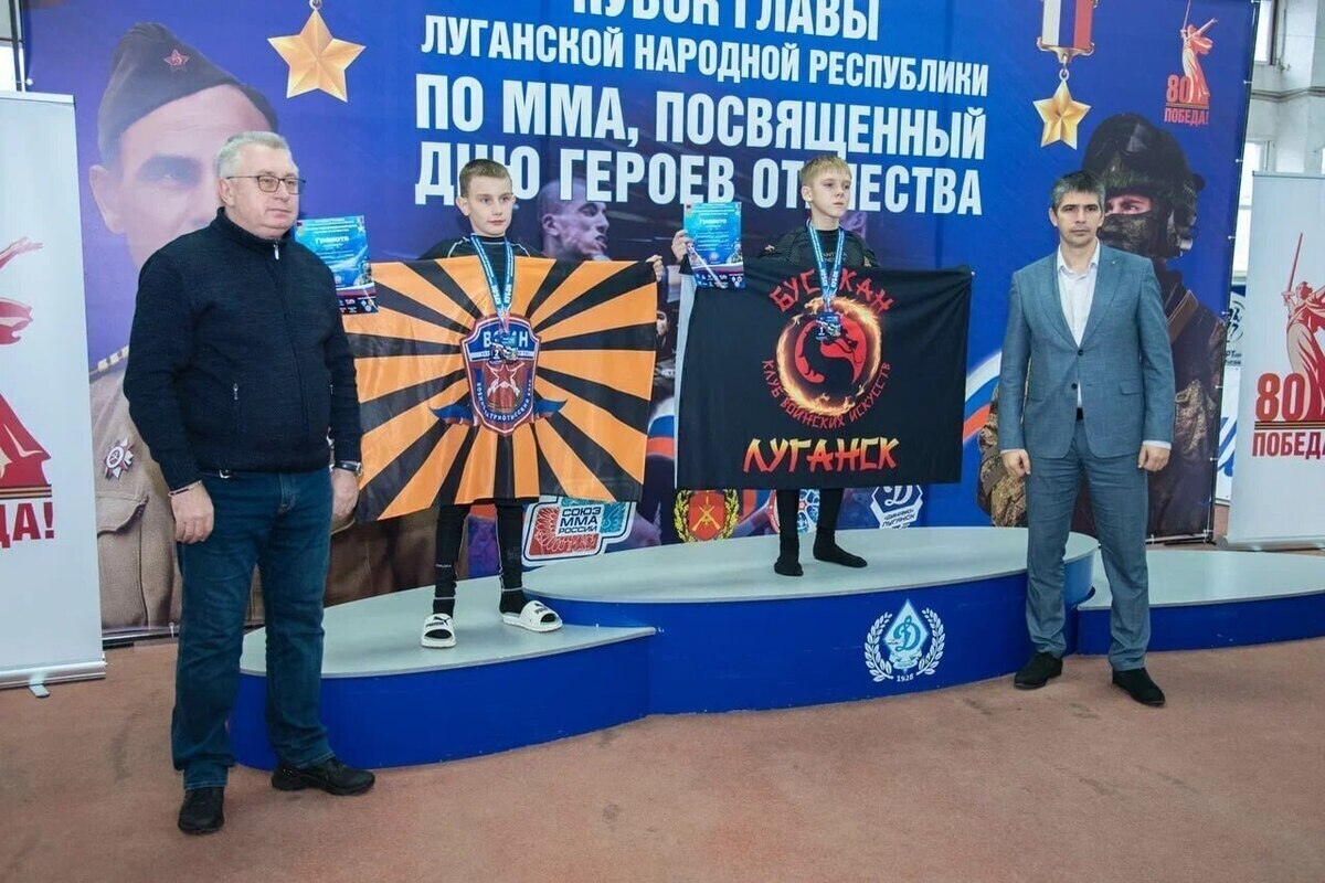 В Луганске разыграли Кубок Главы ЛНР по смешанным единоборствам (ММА)