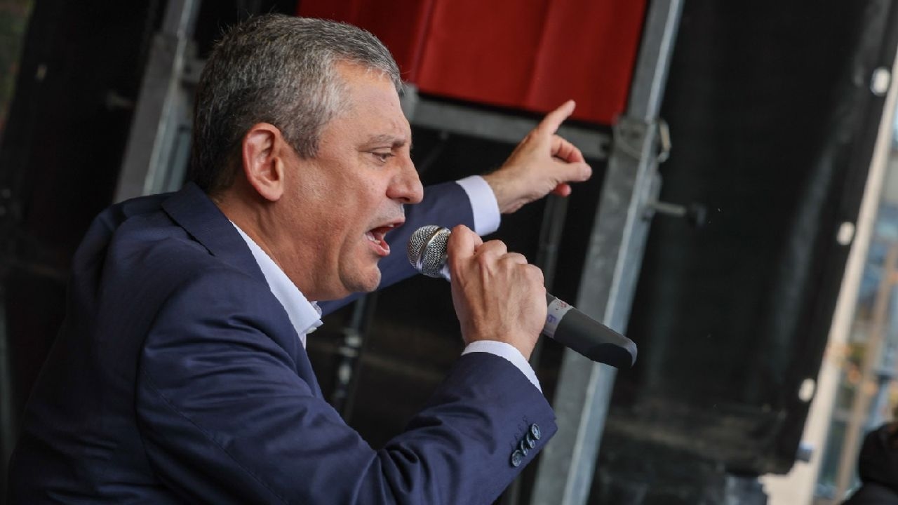 Призыв Озгюра Озеля к митингу в Арнавуткёе: Республика — это всегда помощь беспомощным.