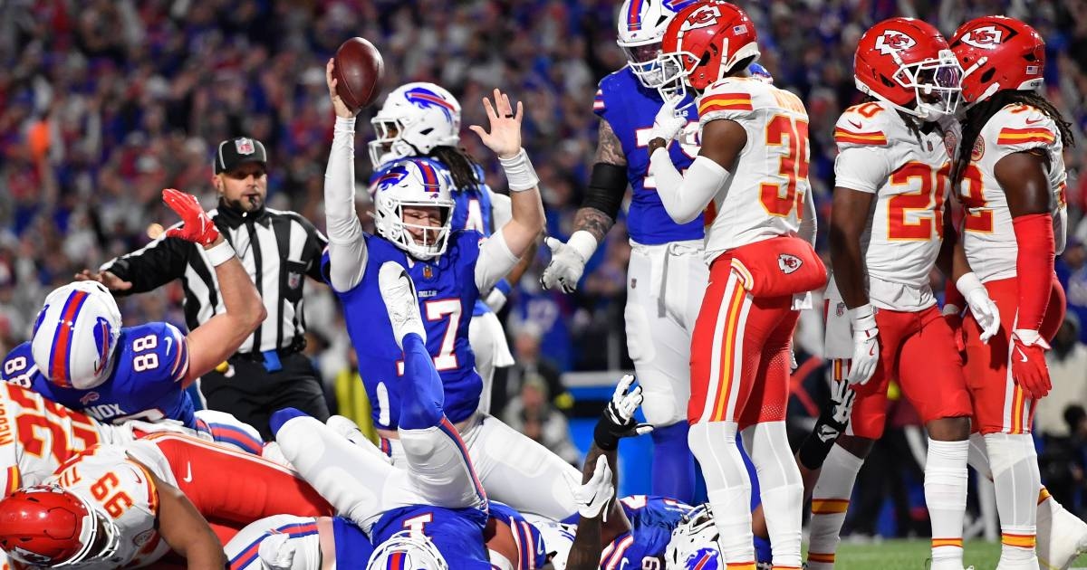 Josh Allen, Mahomes'e bir kez daha hükmetti ve Bills, Kansas City'de galip geldi