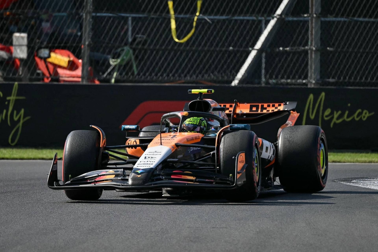 GP van Mexico: Norris pakt pole voor Leclerc en Hamilton van Ferrari