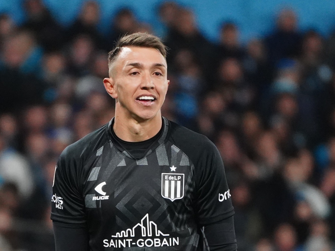 Muslera, Boca'nın Estudiantes galibiyetinin ardından hakemlere yönelik eleştirilerini açıkça dile getirdi: "Arjantin futbolunda neler yaşandığı çok açık."