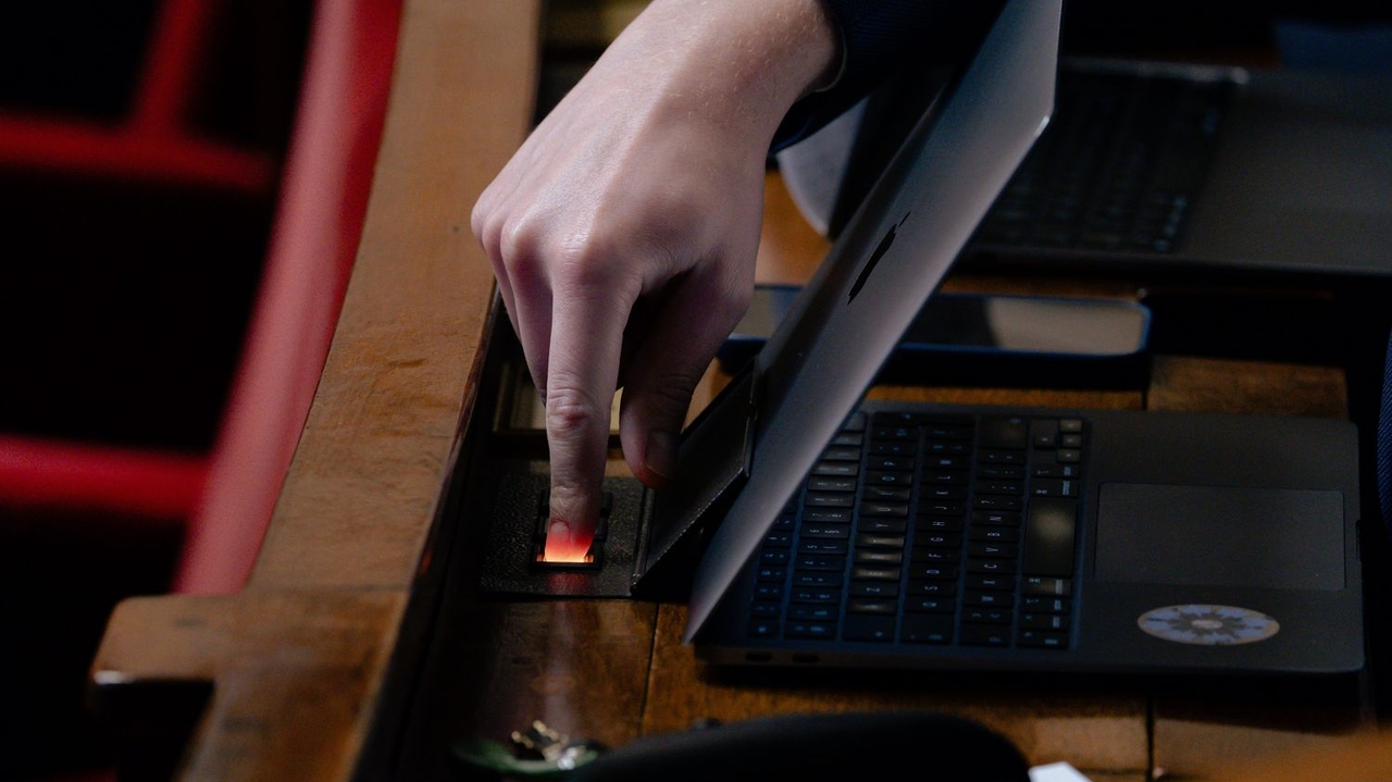 Бюджет 2026 года: депутаты одобряют «налог на непроизводительное богатство»