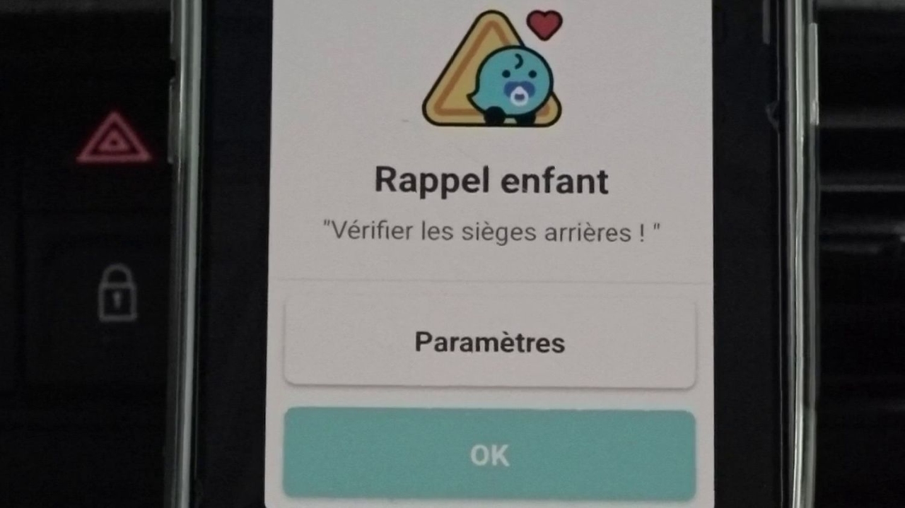 Des dispositifs d'alerte dans les voitures pour lutter contre le syndrome du bébé oublié