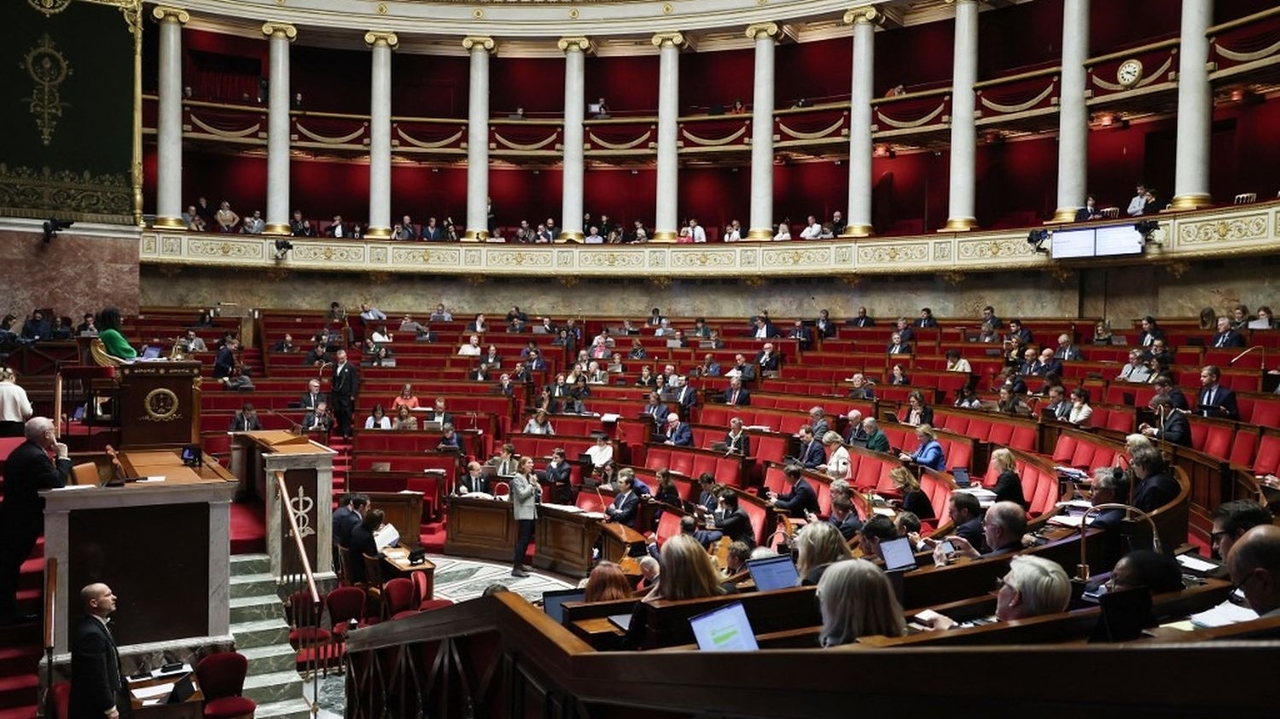 Orçamento da Previdência Social: diversos sindicatos prometem greve generalizada de médicos da rede privada em janeiro.