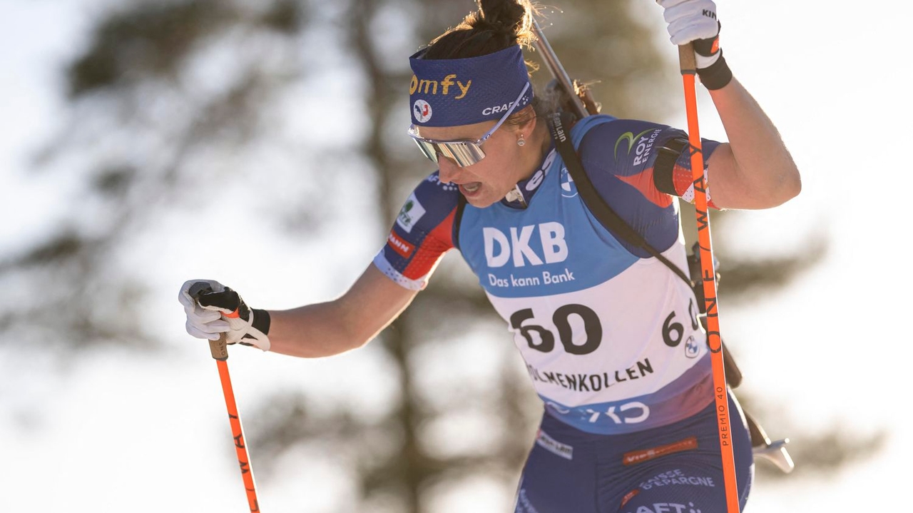 Biathlon: Julia Simon, mimo że otrzymała zgodę Francuskiej Federacji Narciarskiej, będzie mogła wystartować w igrzyskach olimpijskich Mediolan-Cortina