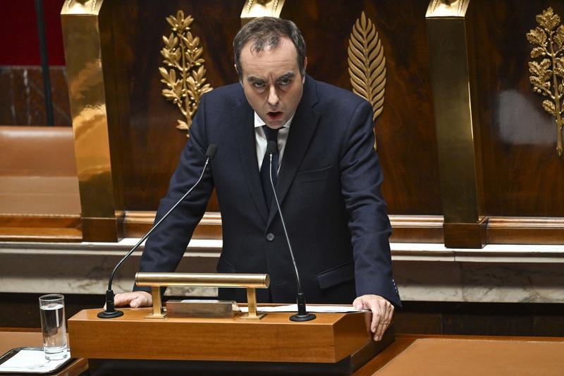 "Tudo foi feito para poupar Bernard Arnault e os bilionários franceses": Gabriel Zucman demole o novo imposto Lecornu