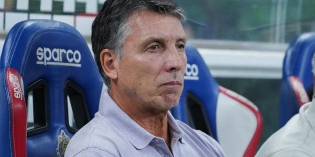 Robert Dante Siboldi arremete contra el arbitraje tras derrota ante Chivas