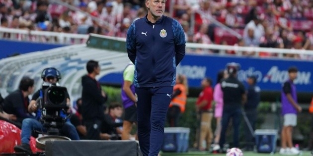 Milito reiht sich in die Liste der Trainer ein, die beide Klassiker in ihrem ersten Kurzturnier gewonnen haben.