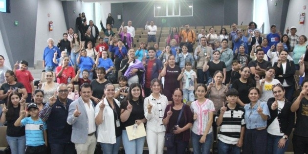 Mónica Magaña realiza jornada de revisión del programa 'Somos uno y vamos a estar bien' para atender diabetes tipo 1
