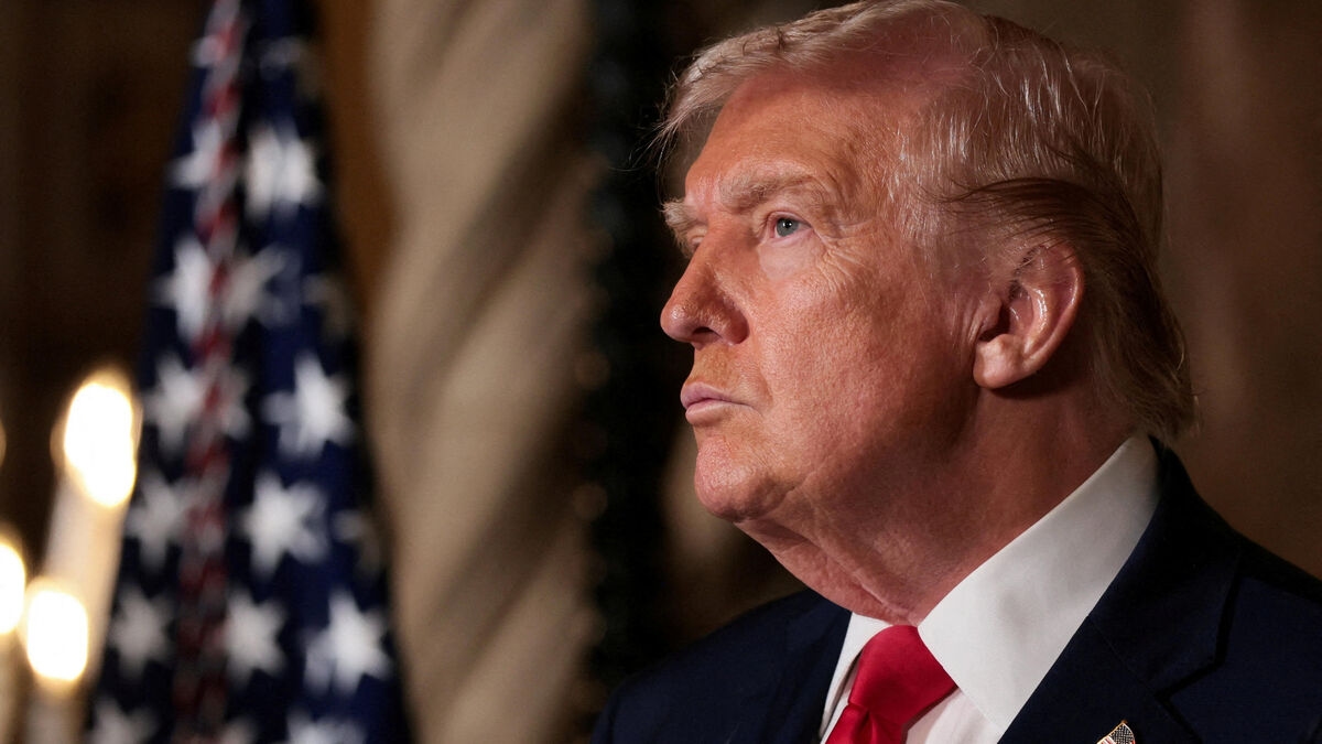 « Emmanuel, à 100 % tu vas le faire » : quand Donald Trump prétend avoir forcé Macron à augmenter le prix des médicaments