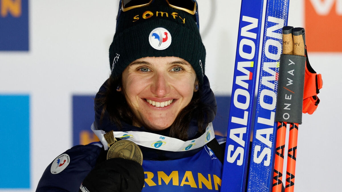 Julia Simon foi suspensa por um mês pela Federação, mas a biatleta poderá competir nos Jogos Olímpicos de Inverno.